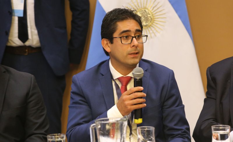 Córdoba: el ministro Cardozo también aclaró que «no va a ser una obligación  colocarse la vacuna» – Comercio y Justicia